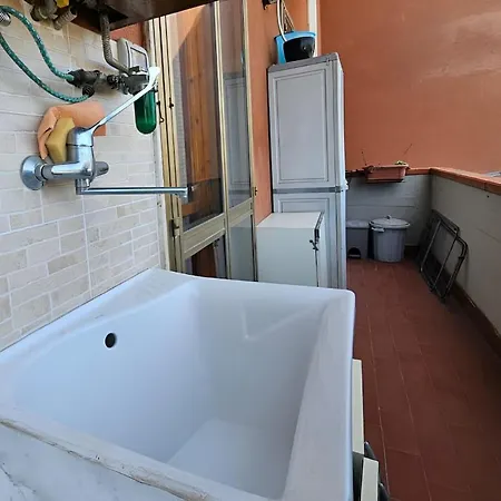 Easy Firenze - 10min From Airport Lägenhet